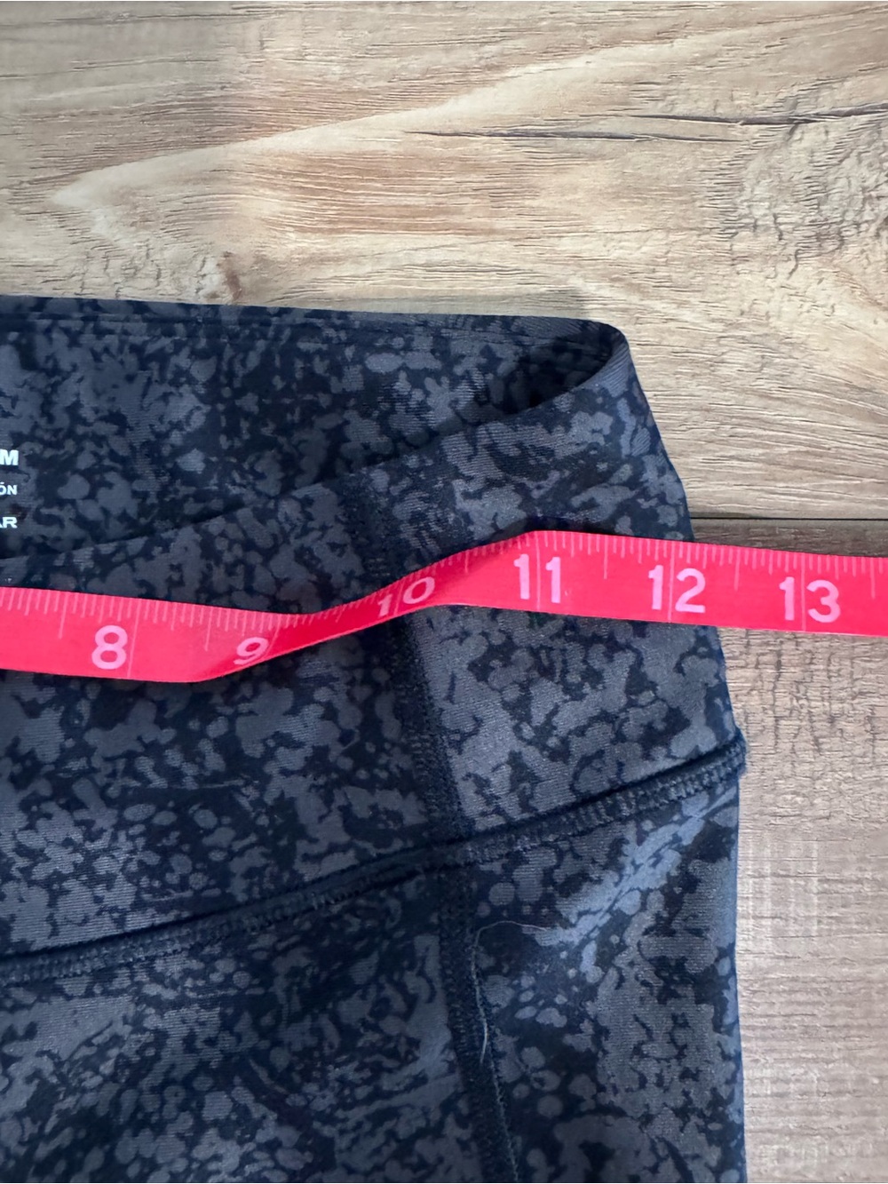 Under Armour Black/Charcoal Printed Performance Leggings - Picture 4 of 5